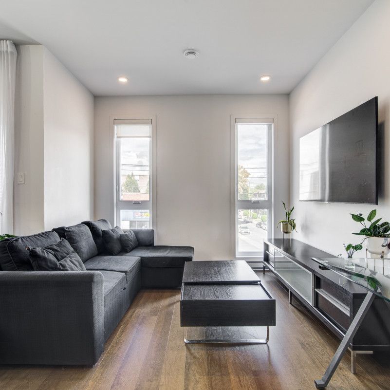 185 16e Avenue, #203 - Photo 1