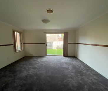 Spacious and Bright 3-Bedroom Home in Epping - Photo 4