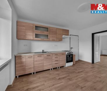 Pronájem bytu 2+1 48 m², Wolkerova 2127, Pardubice - Fotografie 3