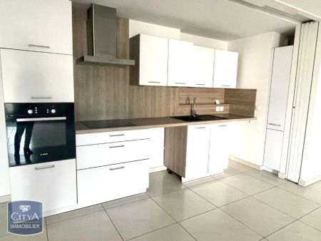 Appartement à louer 4 pièces 78.96m² - Photo 3