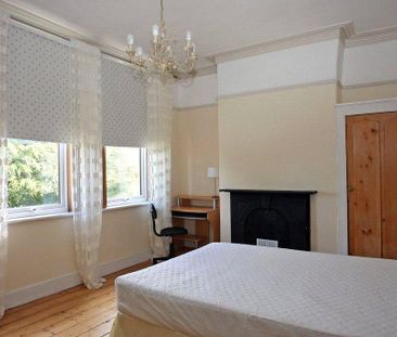 4 bedroom terraced house to rent - Photo 4