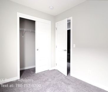 GREAT 3 BED, 2.5 BATH, 2 STOREY TOWNHOUSE, WITH AN ATTACHED DOUBLE ... - Photo 6