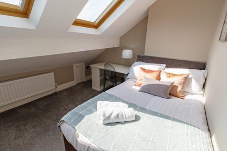 5 bedroom terraced house to rent - Photo 5