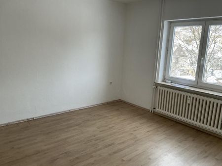 Schöne 2-Zimmer-Wohnung mit Balkon und neuem Badezimmer in Lüdenscheid Worth-Honsel - Photo 2