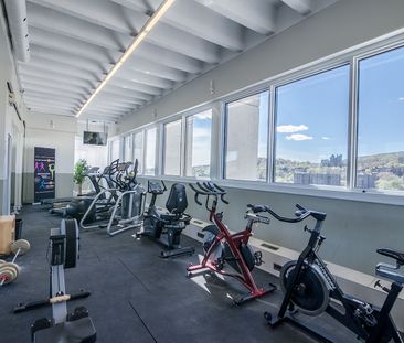 1975 Maisonneuve Blvd West, Montréal, QC - Photo 6