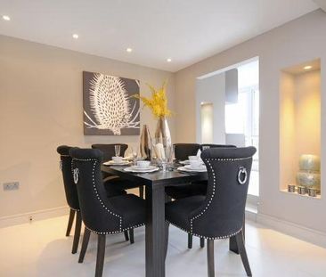 3 bedroom flat to rent - Photo 3