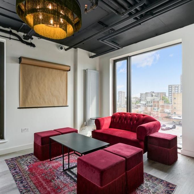 Studio to rent - Photo 1