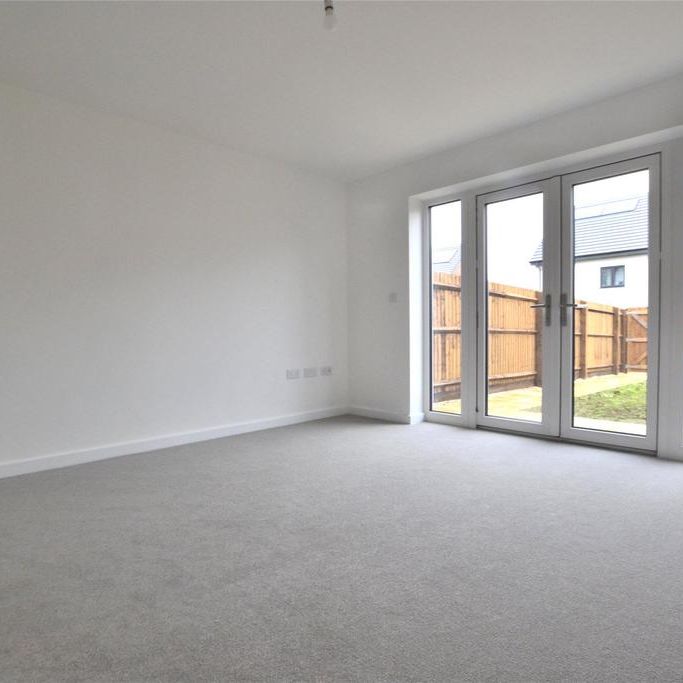 3 bedroom terraced house to rent - Photo 1