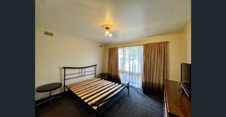 Comfortable Family Living in a Convenient Location - Photo 4