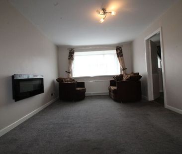 East Park Road, Blackburn. Lancs. BB1 8DW - Photo 2