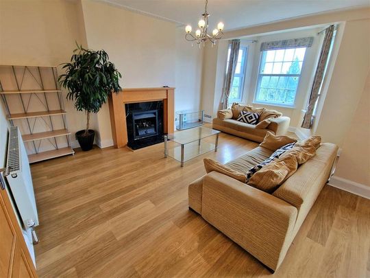 4 bedroom apartment to rent - Photo 1