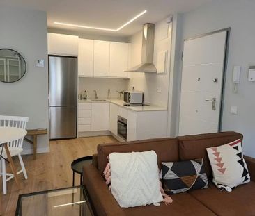 Calle de Palencia, Madrid, Community of Madrid 28020 - Photo 5