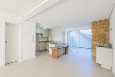 Casa com 3 quartos e 195m² para alugar em Jardim Itu, Porto Alegre. - Photo 5