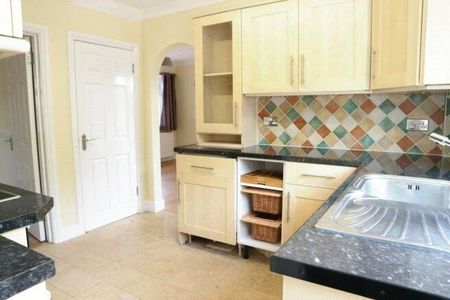 3 bedroom terraced house to rent - Photo 4