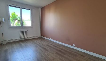 Appartement 4 pièces 102m2 REIMS 1 780 euros - Photo 4