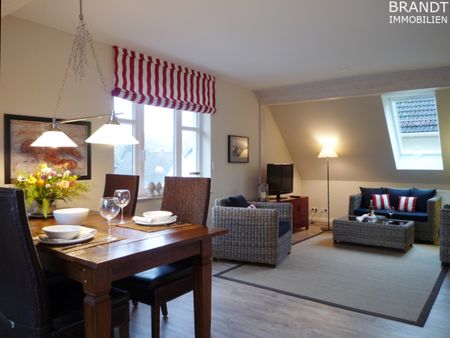 Moderne 2-Zi.-Dachgeschosswohnung = 2. OG / 50 m² in HH-Groß Flottbek in einem sanierten Altbau.... - Foto 3