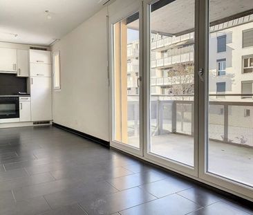 Joli studio récent mansardé au dernier étage - Foto 1