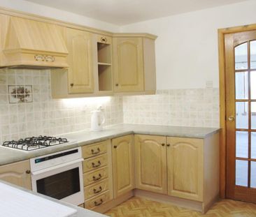 3 bedroom bungalow to rent - Photo 3