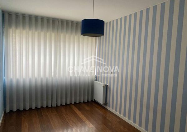 Apartamento T5 em Porto