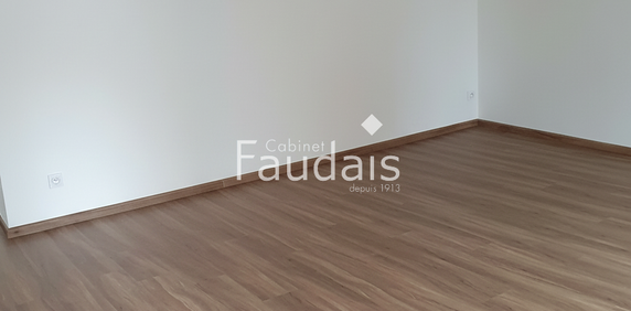 Location Appartement 2 pièces 42m² TESSY BOCAGE 50420 - Photo 2