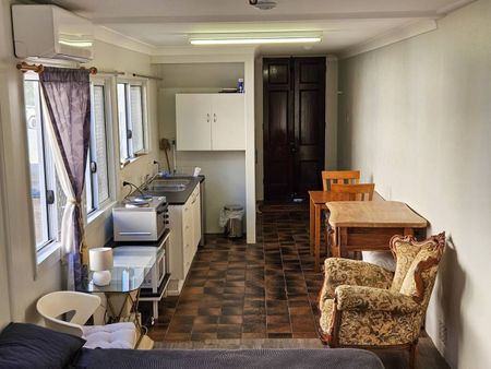 Ground Floor Studio FOR RENT - Photo 2