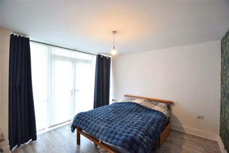 North West Side, Gateshead, NE8 - Photo 3