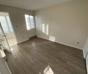 Renovated 1-Bedroom Apartment on Broadway in Vancouver - Photo 2