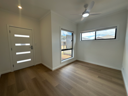 5 Vincira Crescent, Paralowie SA 5108 - House For Rent | Domain - Photo 5