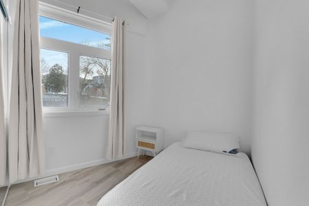 For Lease - 66 Silverthorn Avenue Unit# Upper, Toronto, Ontario - Photo 4