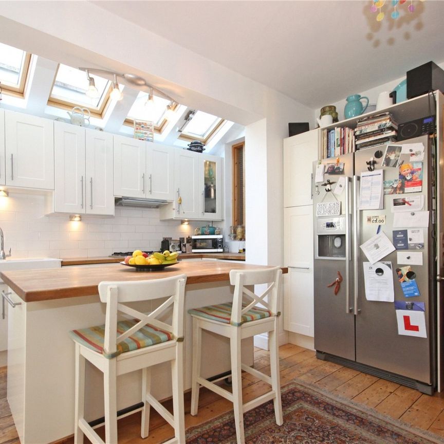 Monmouth Road, - Photo 1