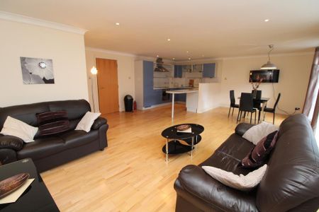 2 bedroom flat to rent - Photo 3