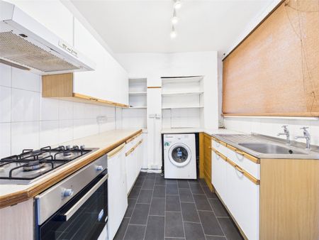 City Road, Beeston, Nottingham, NG9 - Photo 5