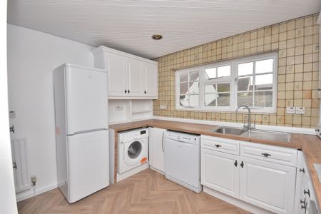 2 bedroom flat to rent, - Photo 3