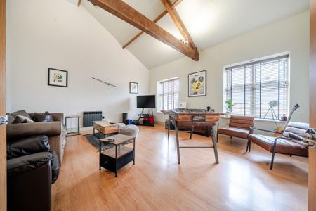 2 bedroom apartment to rent - Photo 2