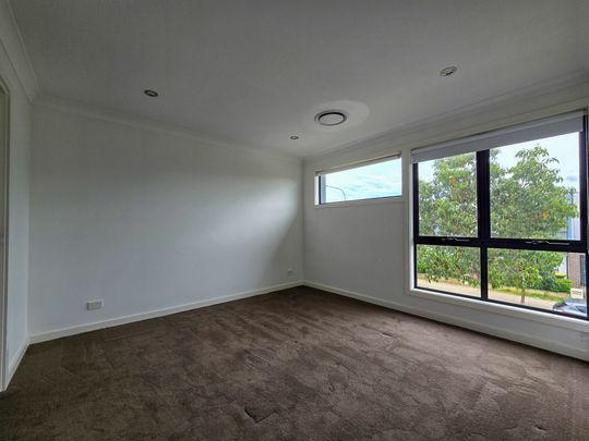 Modern Style & Effortless Living in Prime Catherine Field Location - Photo 1