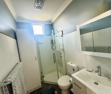 Charming Coastal Retreat At Greenwell Point - Photo 5