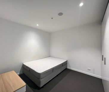 1 Bedroom 1 Bathroom @Manhattan 33 Rose Lane - Photo 3