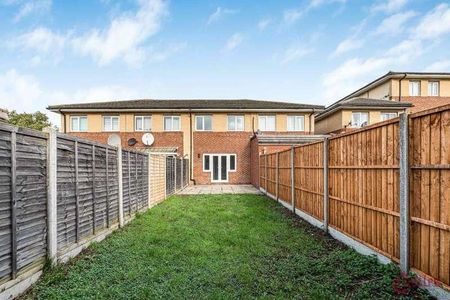 Hennessy Road, Edmonton, N9 - Photo 3