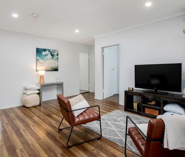 Bright & Spacious Unit - Photo 6