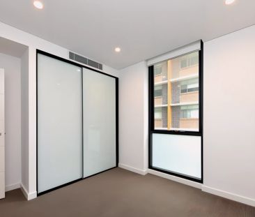 2 bed 2 bath - Photo 6