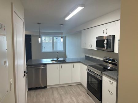 For Lease - 370 Fisher Mills Road Unit# C12, Cambridge, Ontario - Photo 4