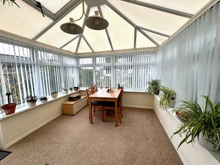 End of terrace house to rent on - Photo 2