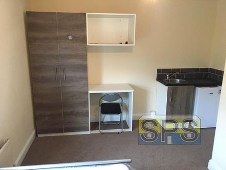 5 bedroom terraced house to rent - Photo 4