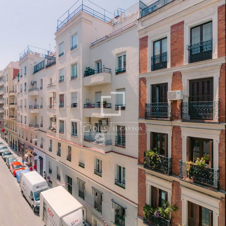 Excellent 2 Bedroom apartment for rent in Castellana, Madrid - Photo 1