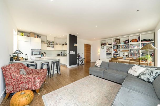 3 bedroom penthouse to rent - Photo 1