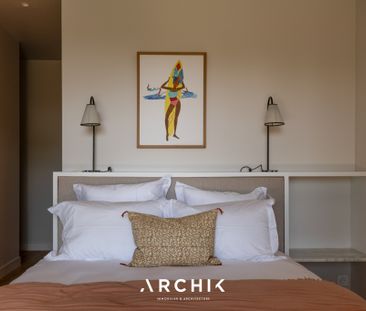 Architecture balnéaire inspirée du style néo-colonial, cette maison... - Photo 3