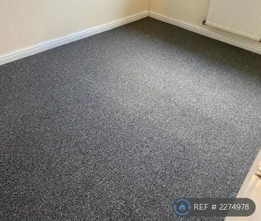 3 bedroom end of terrace house to rent - Photo 4