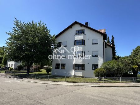 Charmante 2,5 Zimmer Wohnung in begehrter Wohnlage inkl. Balkon und TG-Stellplatz - Photo 2