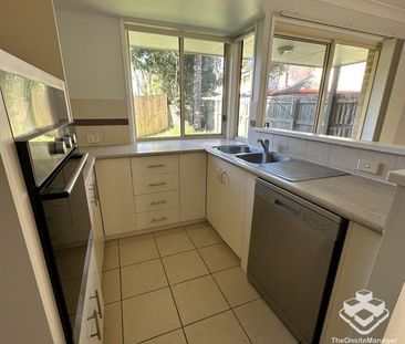 $700 per week - Photo 1