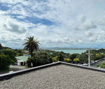 Birkenhead two bedroom Seaview apartment - Photo 2